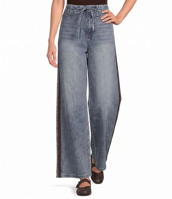Washed Denim Pants With Brown Stripe
