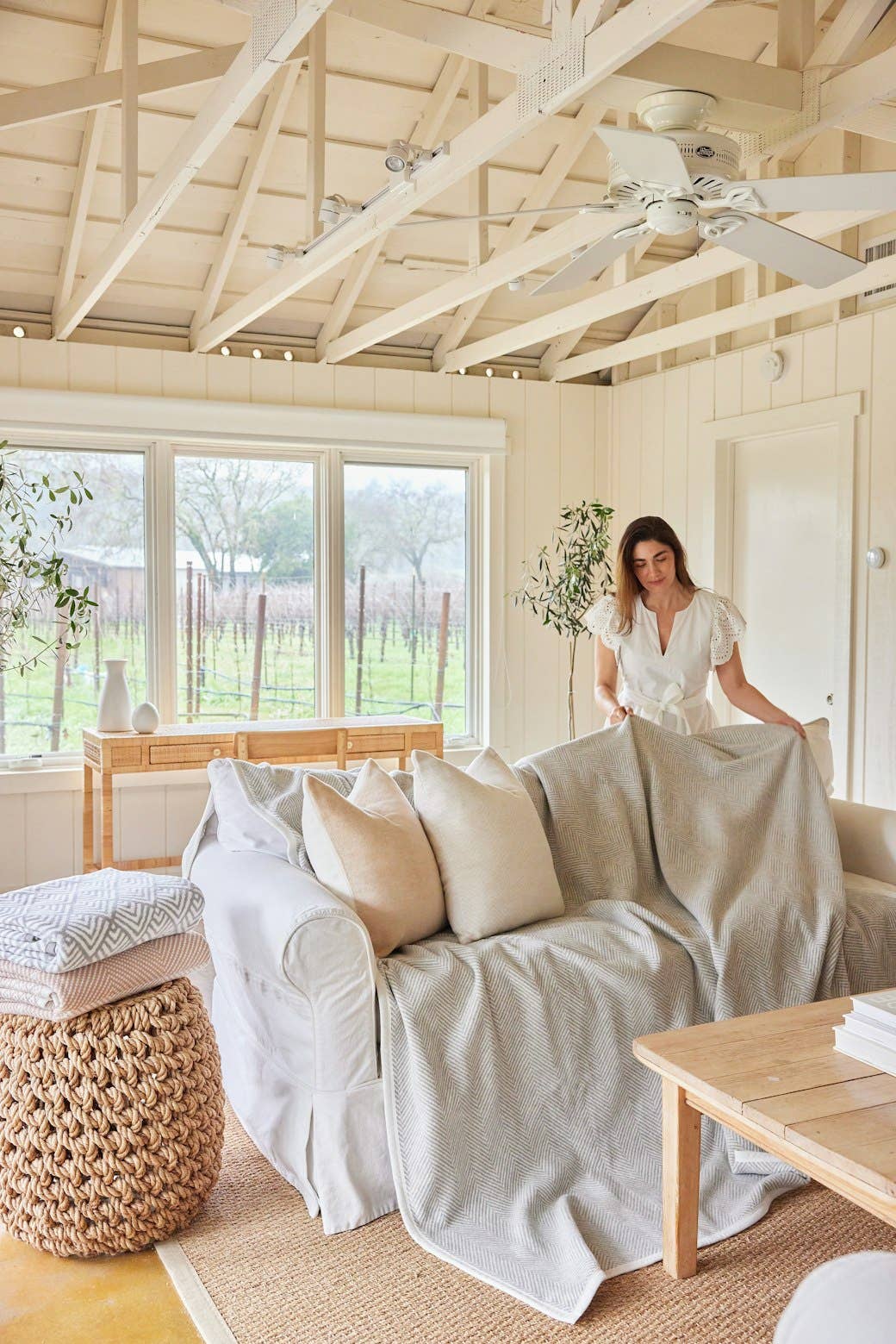 Blanket: Harborview Herringbone Light Grey