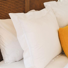 Load image into Gallery viewer, Pippen House Classic Signature Zipper Duvet Cover