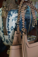 Load image into Gallery viewer, MONTEMARÉ Sedona Tote Latte