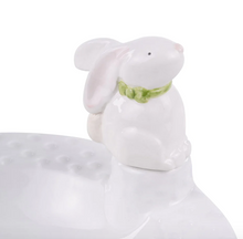 Load image into Gallery viewer, Bunny Platter Topper