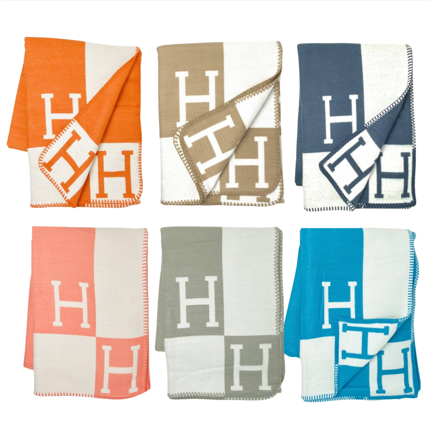 H Blanket Gray