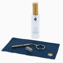 Load image into Gallery viewer, Peepers Eyeglass Cleaning Kit