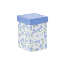 Load image into Gallery viewer, Hydrangea Filled Scented Candle in Gift Box