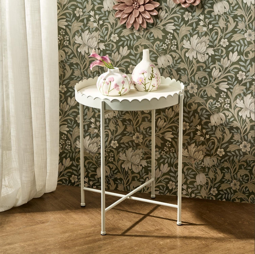 Scallop Edge Round Side Table