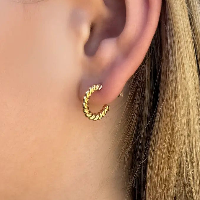 Gold Twist Huggies
