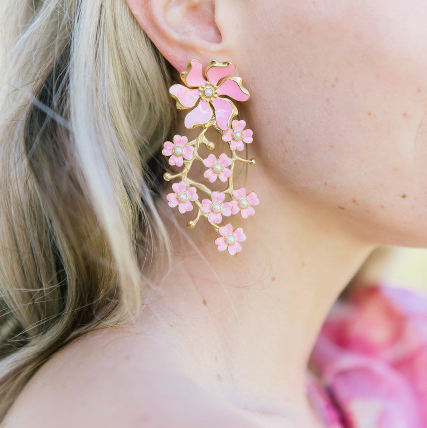 Daphne Earrings in White