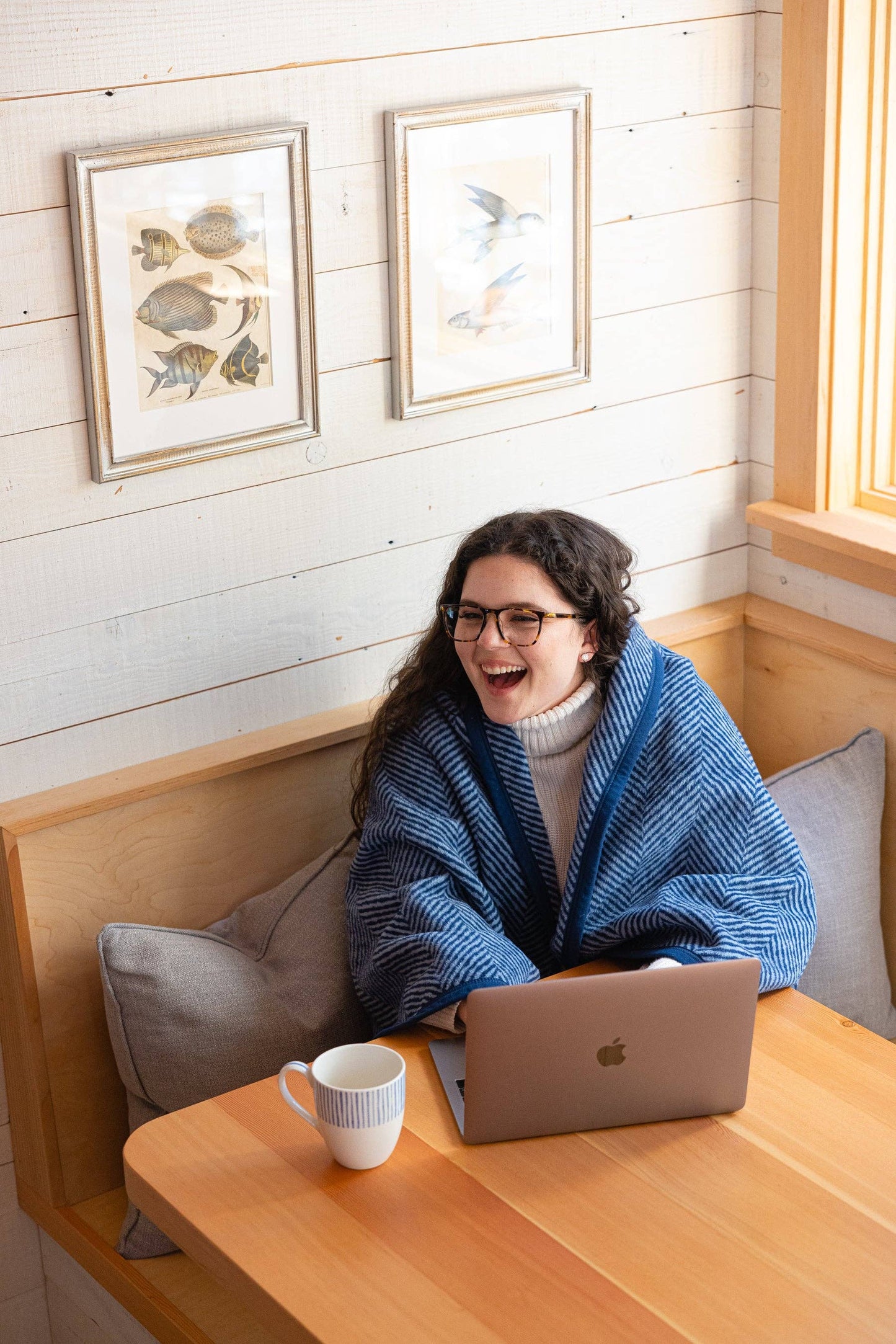 Blanket: Harborview Herringbone Navy
