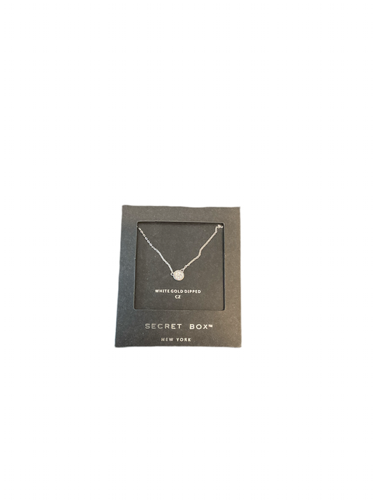 Boxed Necklace Circle