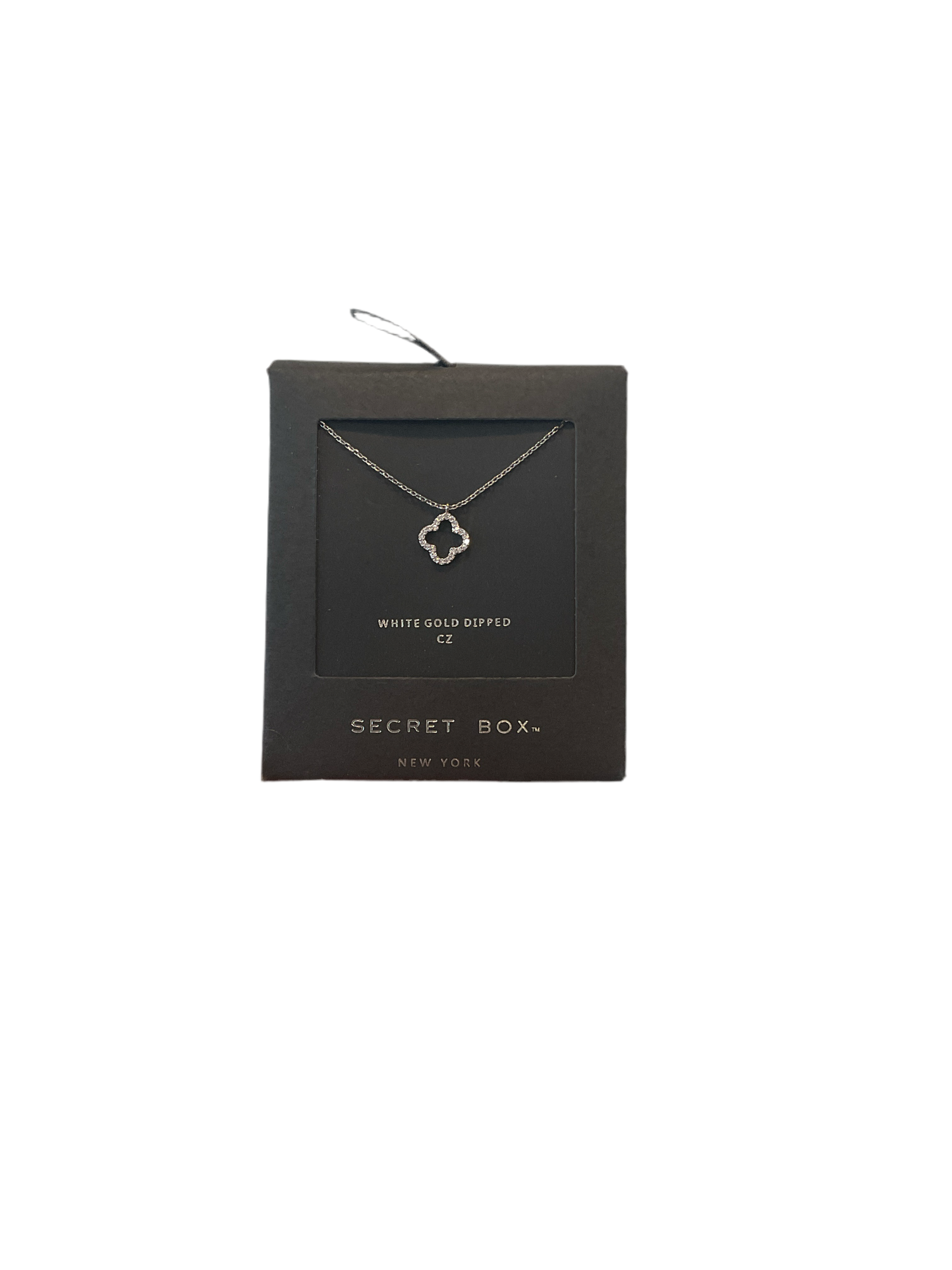 Boxed Necklace White Gold Clover