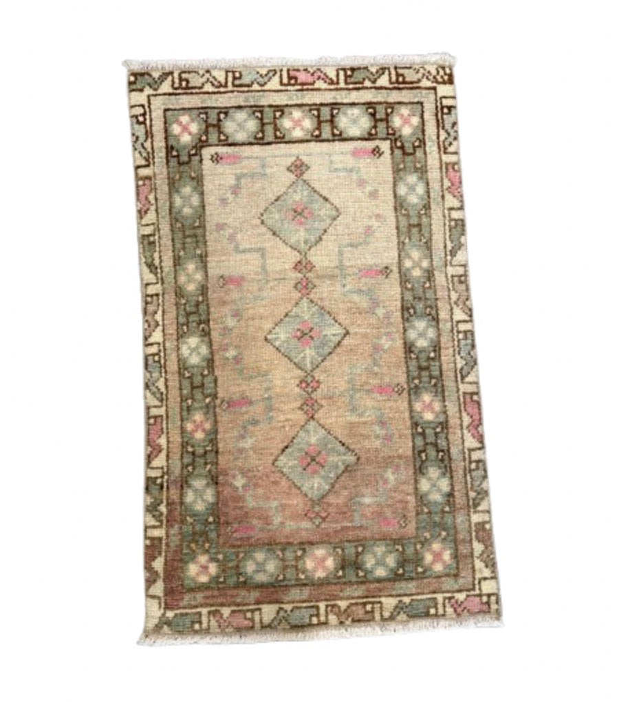 Vintage Oushak Rug - Willow Diamond