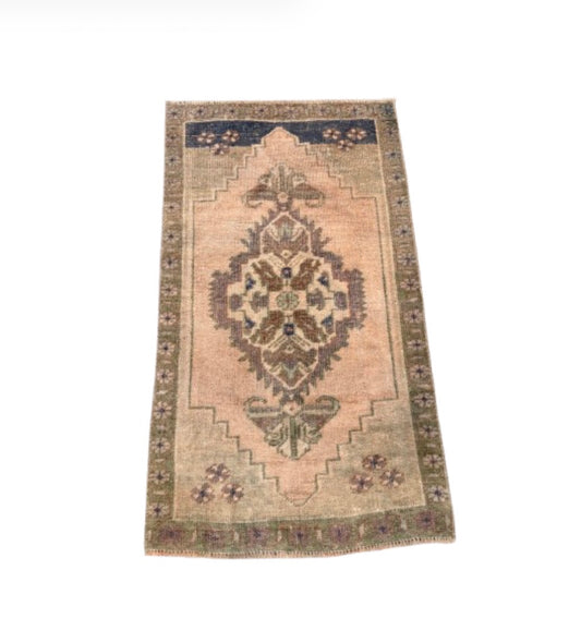 Vintage Oushak Rug - Rosewood Ivory
