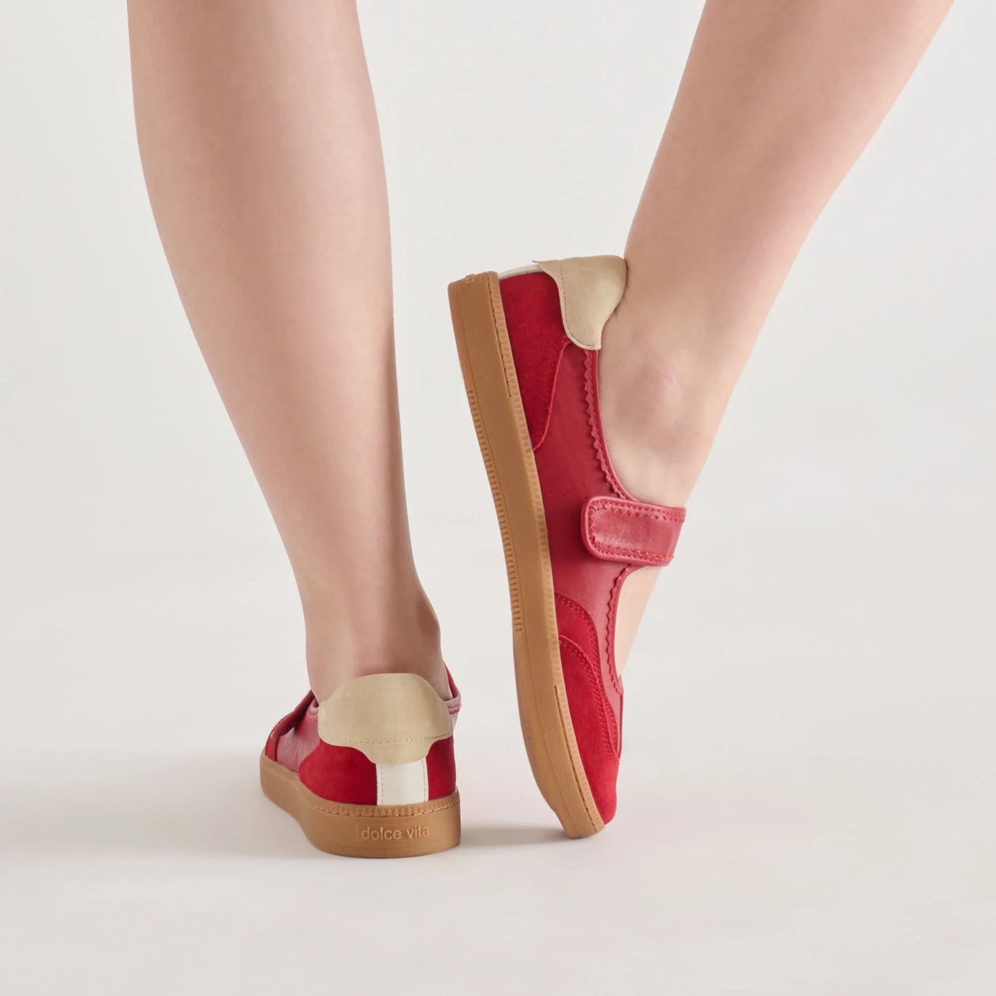 Dolce Vita Nanet Sneakers Crimson Leather