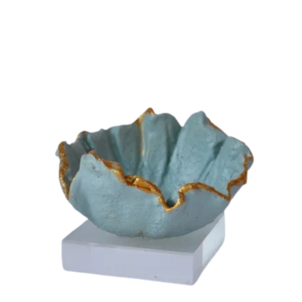 The French Blue | Ruffle Cement Bowls