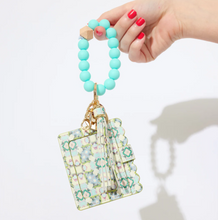 Load image into Gallery viewer, Petunia Keychain Wristlet Wallet
