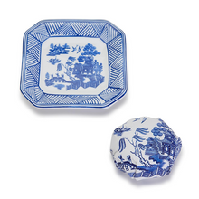 Load image into Gallery viewer, Blue Willow Soap with Porcelain Tray
