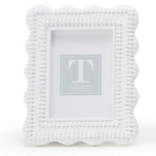 Load image into Gallery viewer, Scallop Rattan Weave Frames
