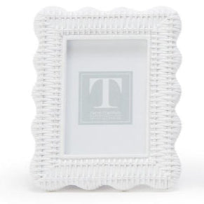 Scallop Rattan Weave Frames
