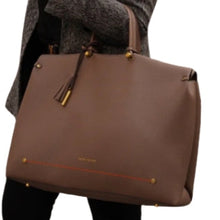 Load image into Gallery viewer, MONTEMARÉ  Vienna Carry-On Tote Latte
