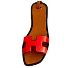 Load image into Gallery viewer, H Sandal Purse Charm
