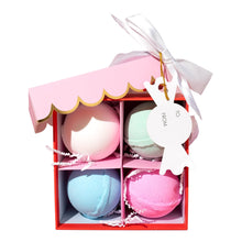 Load image into Gallery viewer, Musee Christmas Scalloped Bath Balm Set
