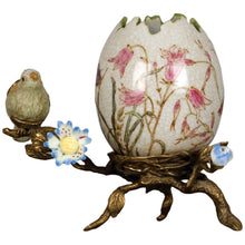 Load image into Gallery viewer, Egg Shell With Bronze
