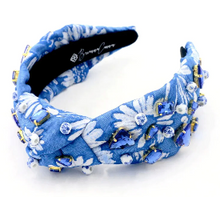 Load image into Gallery viewer, Blue &amp; White Floral Headband
