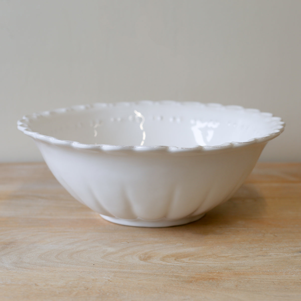 Venezia White Scalloped Serving Bowl